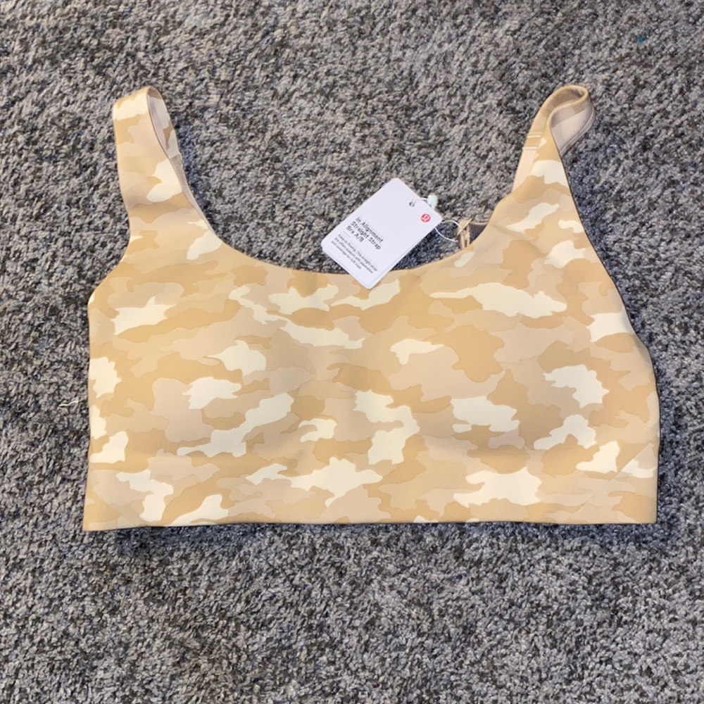 LULULEMON in alignment straight strap bra